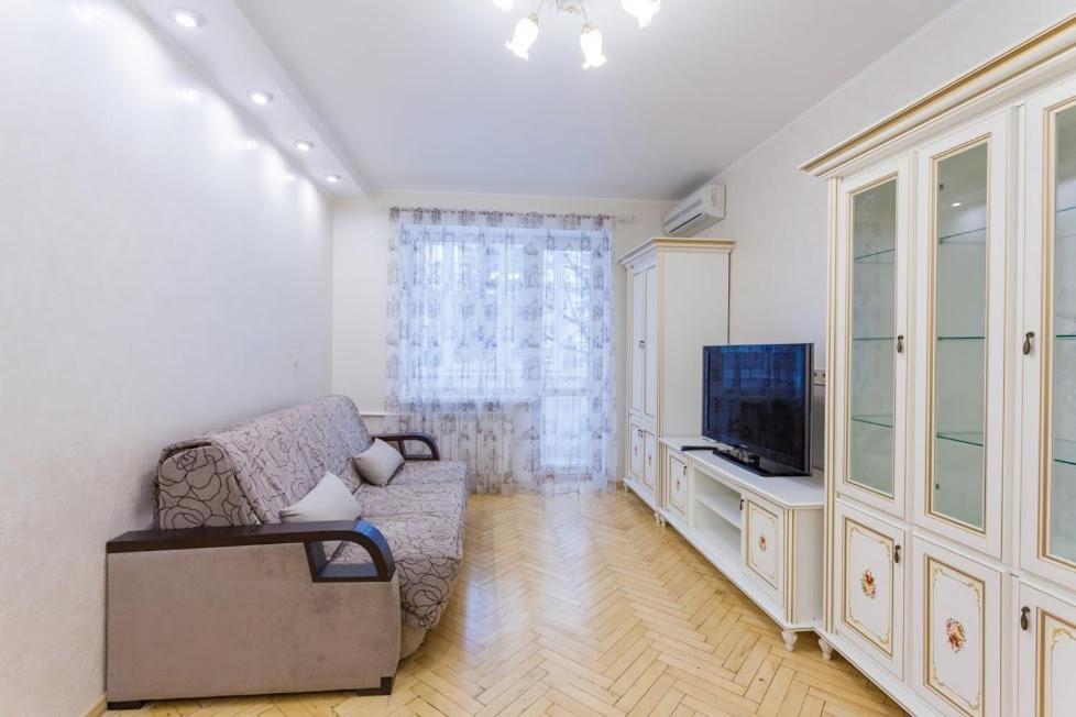 Апартаменты Дворец Спорта Kyiv Exterior photo